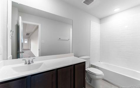 1232 Sweden Seguin TX 78155