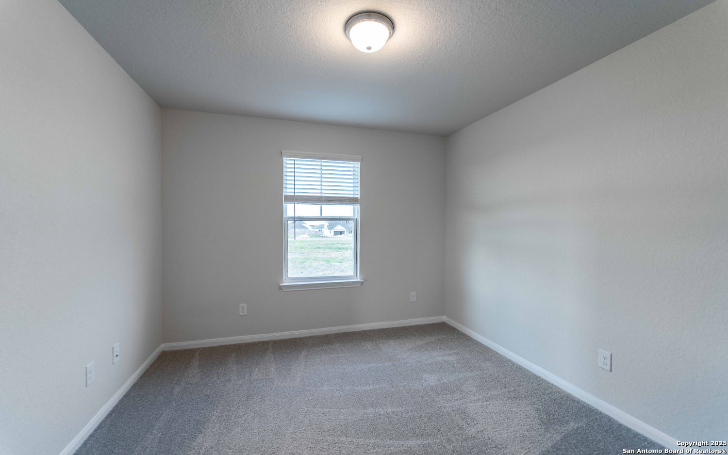 1232 Sweden Seguin TX 78155