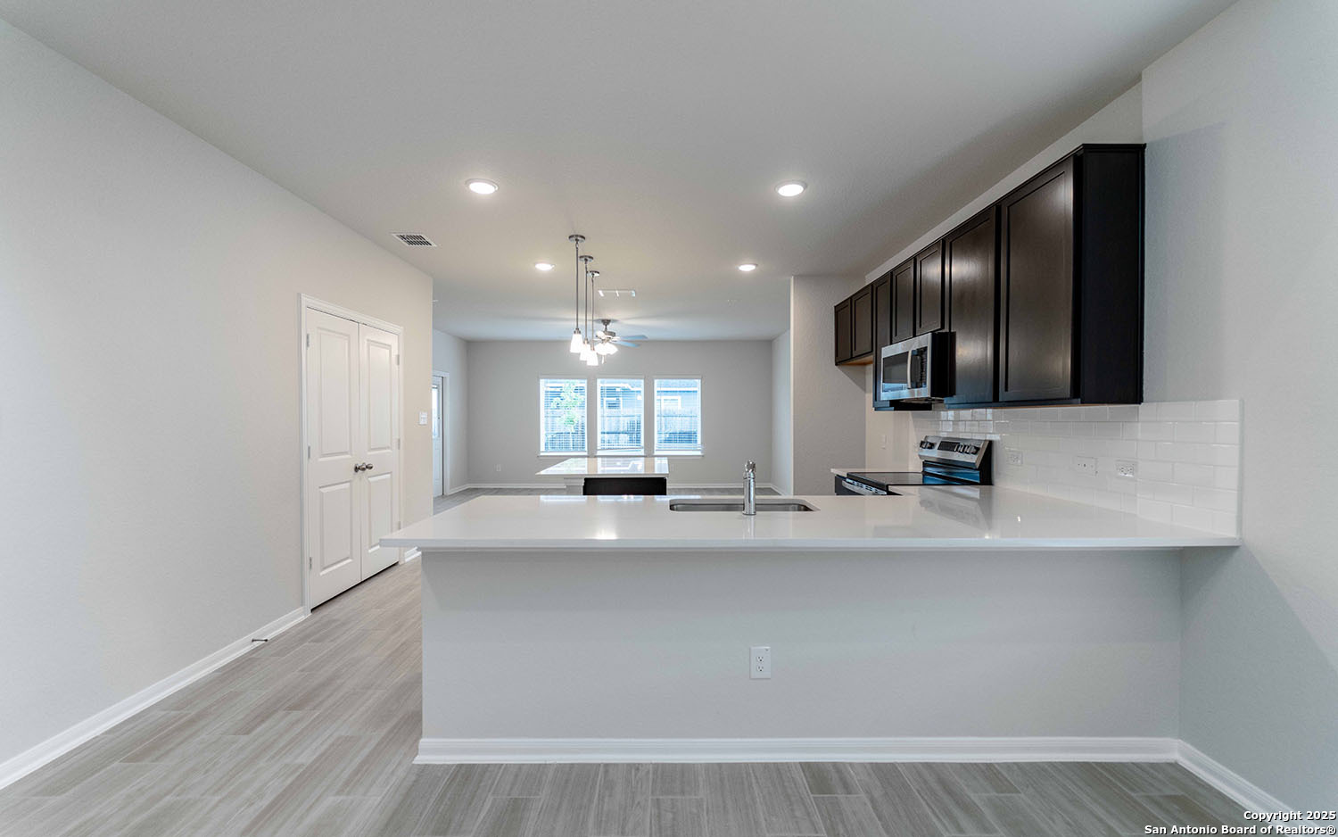 1232 Sweden Seguin TX 78155