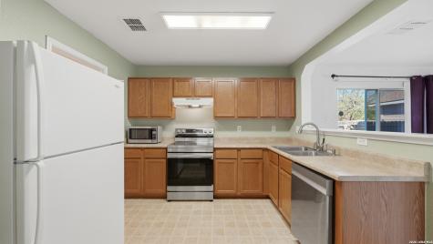 8043 Willow Country San Antonio TX 78254