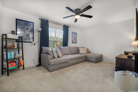 9114 Laguna Rio San Antonio TX 78251