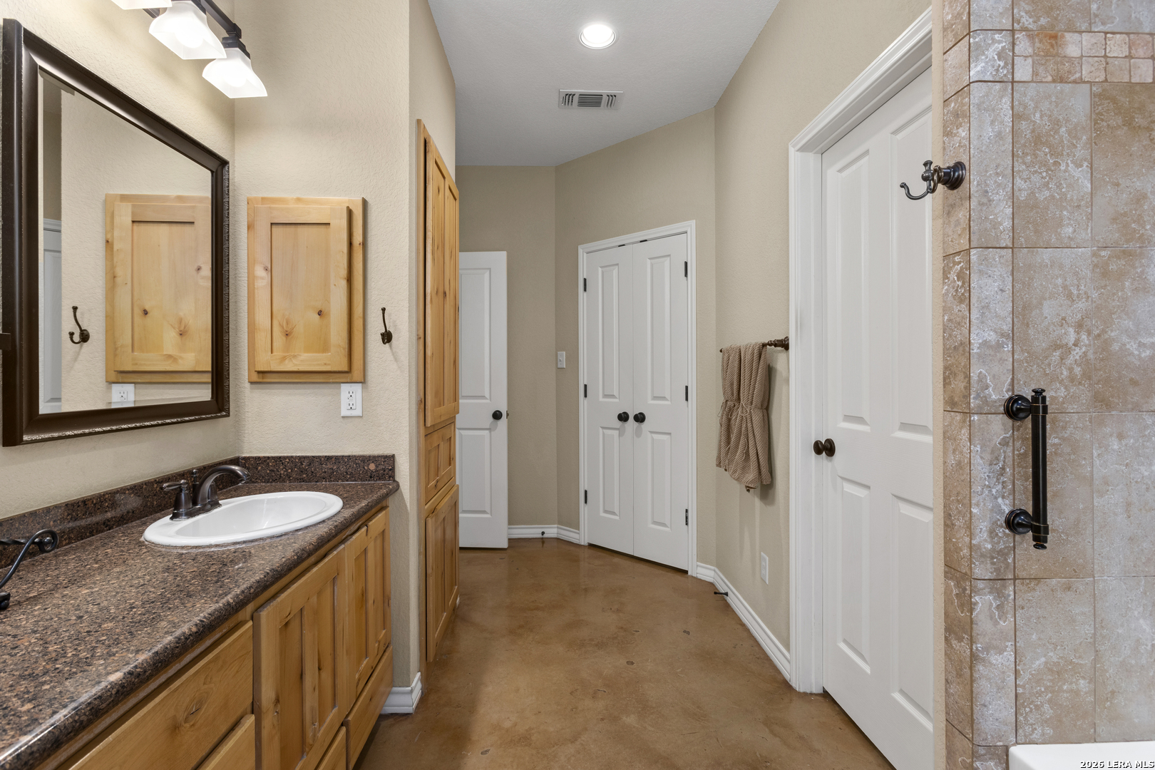 255 Dove Valley Drive Center Point TX 78010