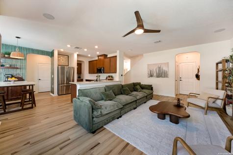 6343 Hibiscus Falls San Antonio TX 78218