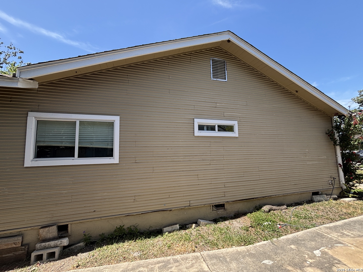 1132 W Rosewood Avenue San Antonio TX 78201