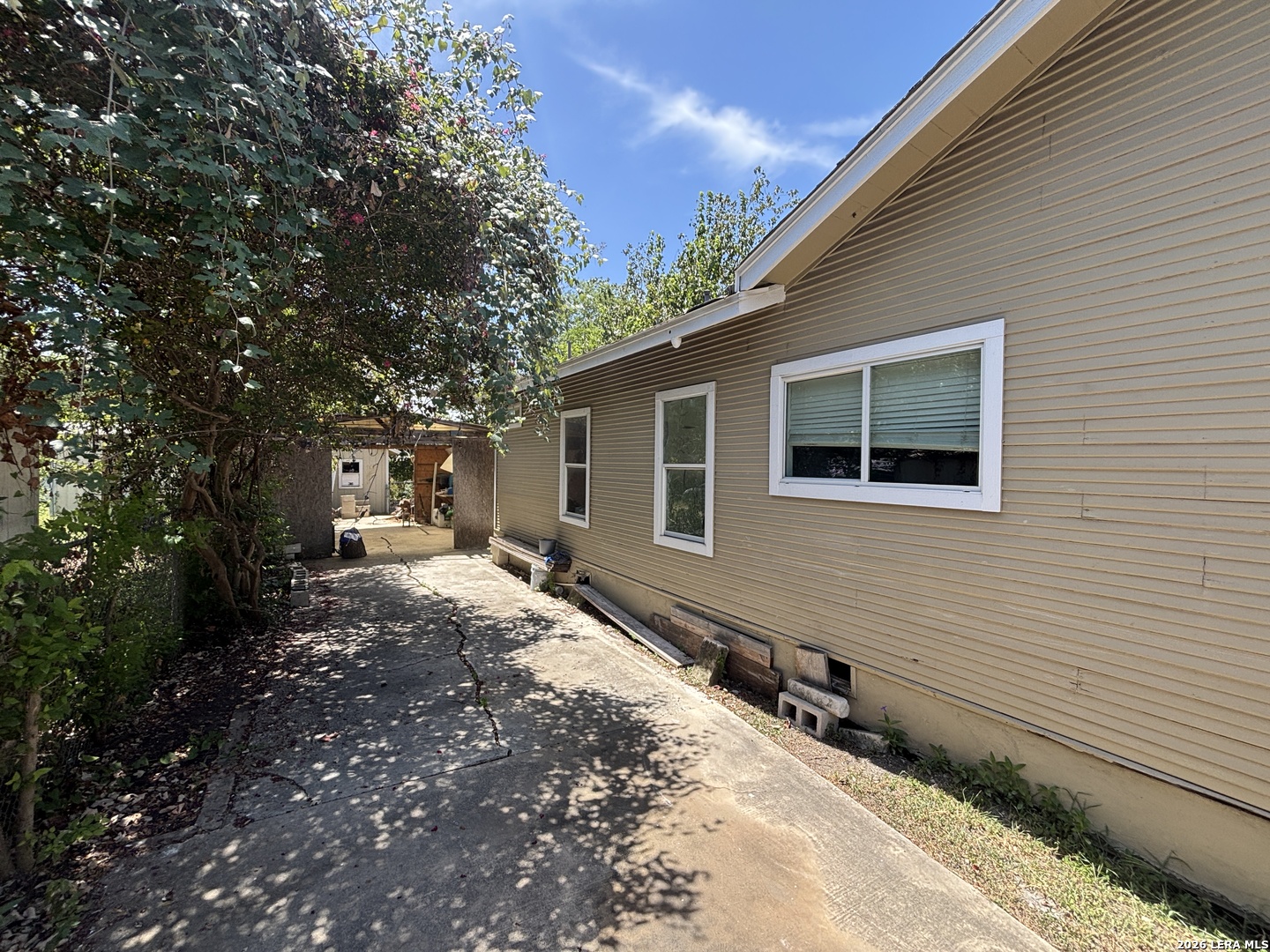 1132 W Rosewood Avenue San Antonio TX 78201