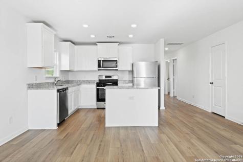 10930 Lafayette Loop San Antonio TX 78109