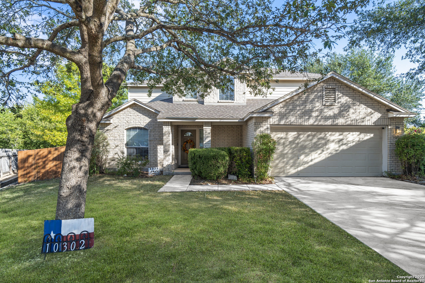 10302 Oakwood Crest San Antonio TX 78245