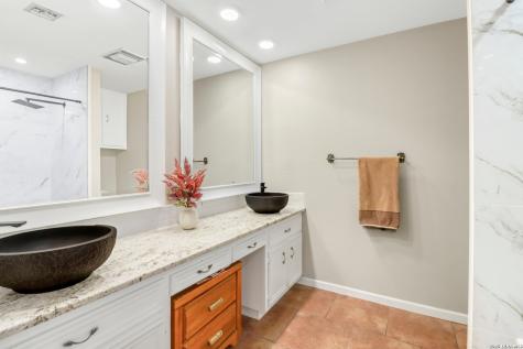 2035 S Magnolia Avenue Luling TX 78648