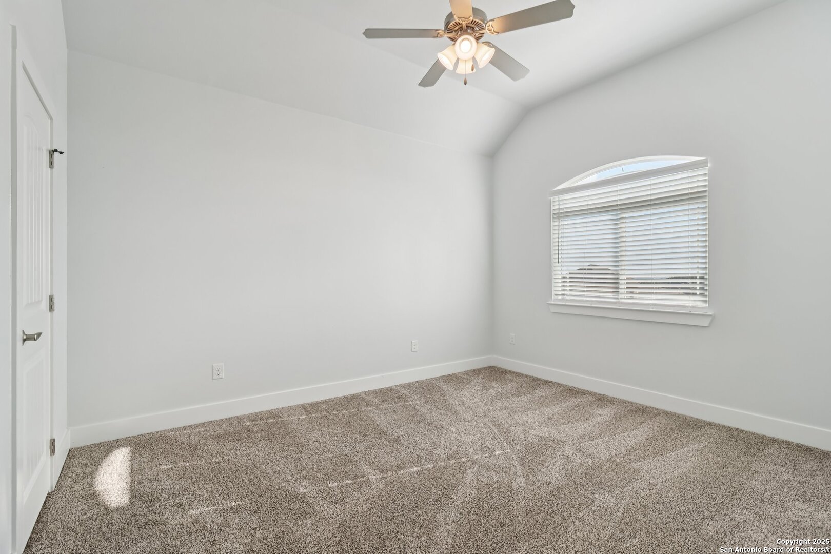 31037 Clover Pass Bulverde TX 78163