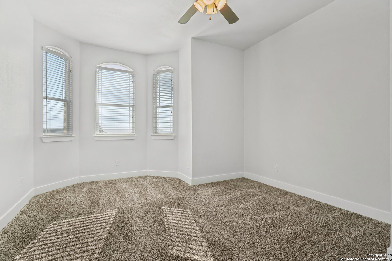 31037 Clover Pass Bulverde TX 78163
