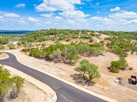 1764 Royal Point Canyon Lake TX 78133