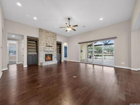 1008 Spanish Trail New Braunfels TX 78132