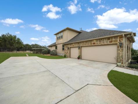1008 Spanish Trail New Braunfels TX 78132