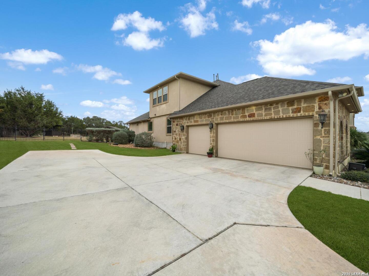 1008 Spanish Trail New Braunfels TX 78132