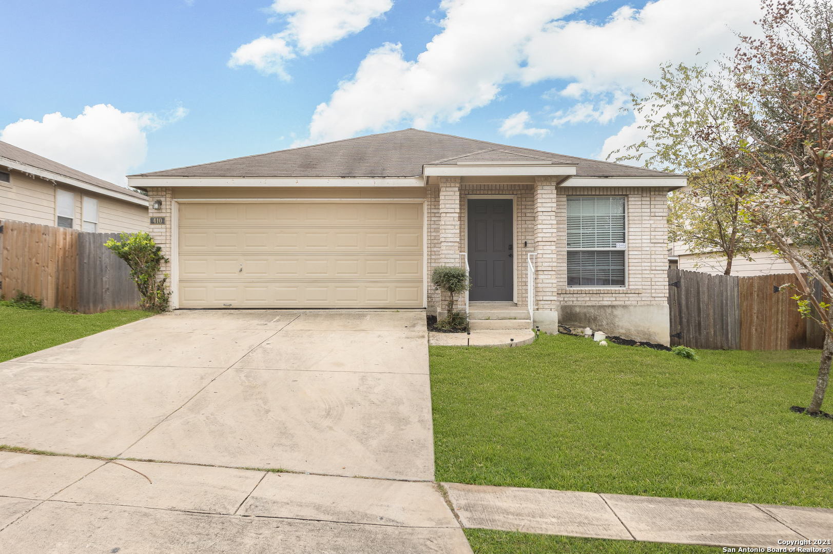 410 Stable Vista San Antonio TX 78227