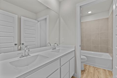 12415 Spike Heights San Antonio TX 78245