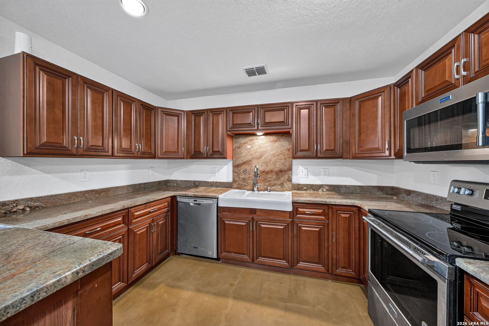 4044 W Fm 476 Poteet TX 78065