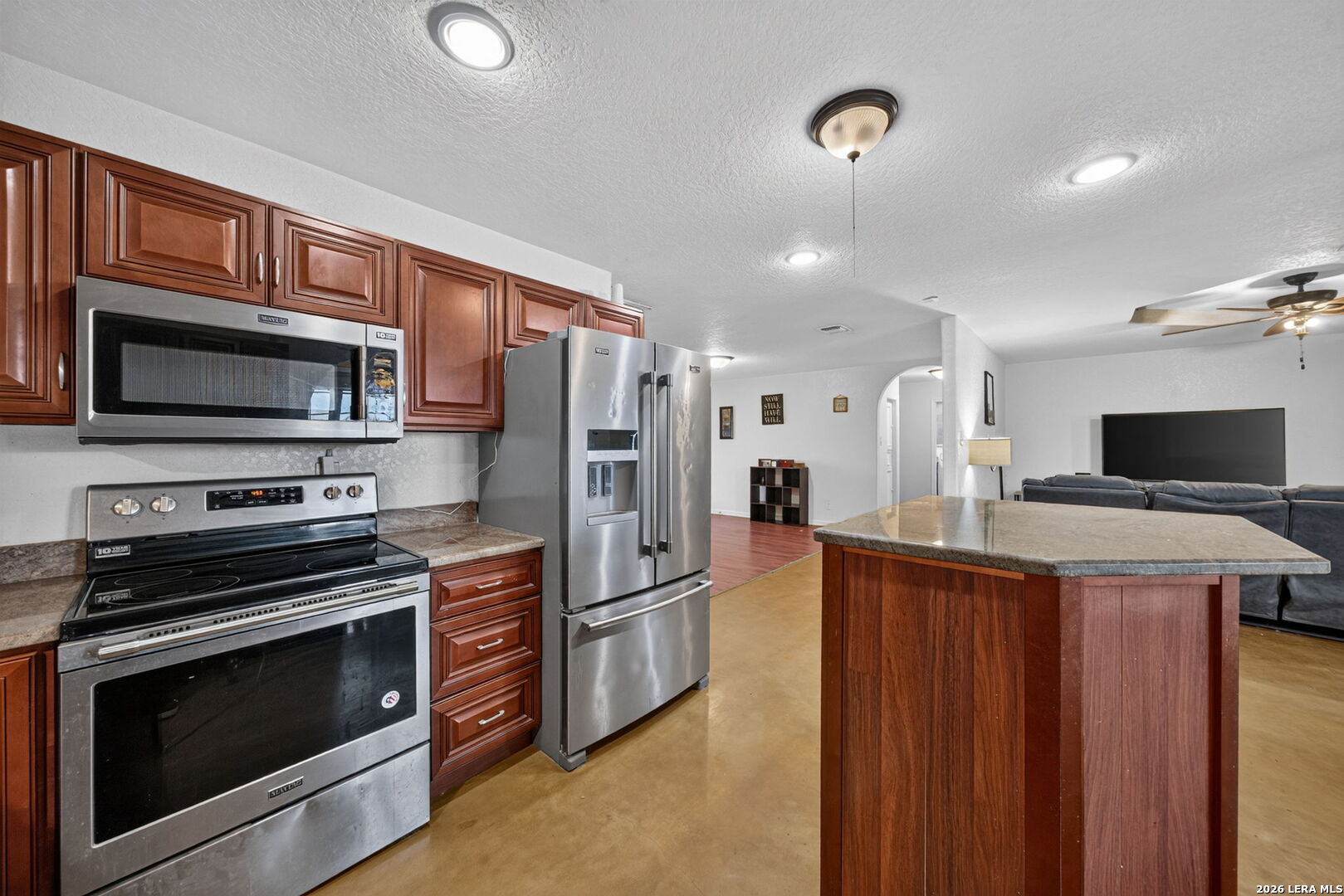 4044 W Fm 476 Poteet TX 78065