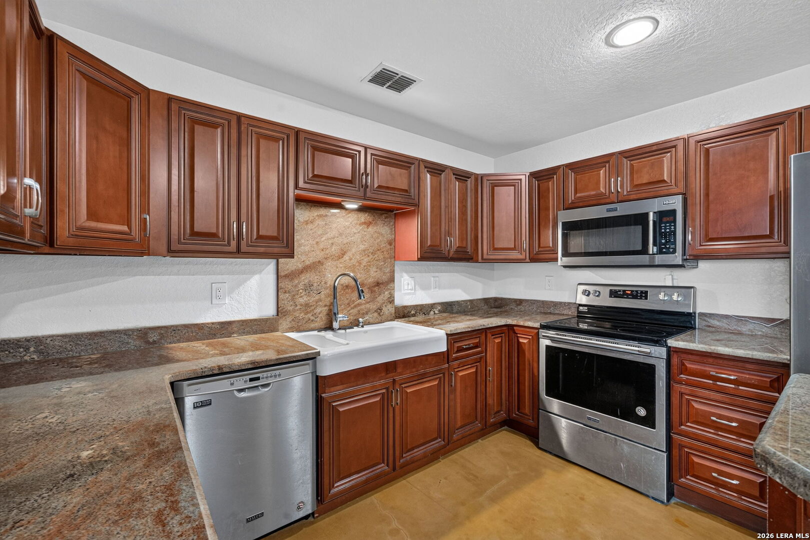 4044 W Fm 476 Poteet TX 78065