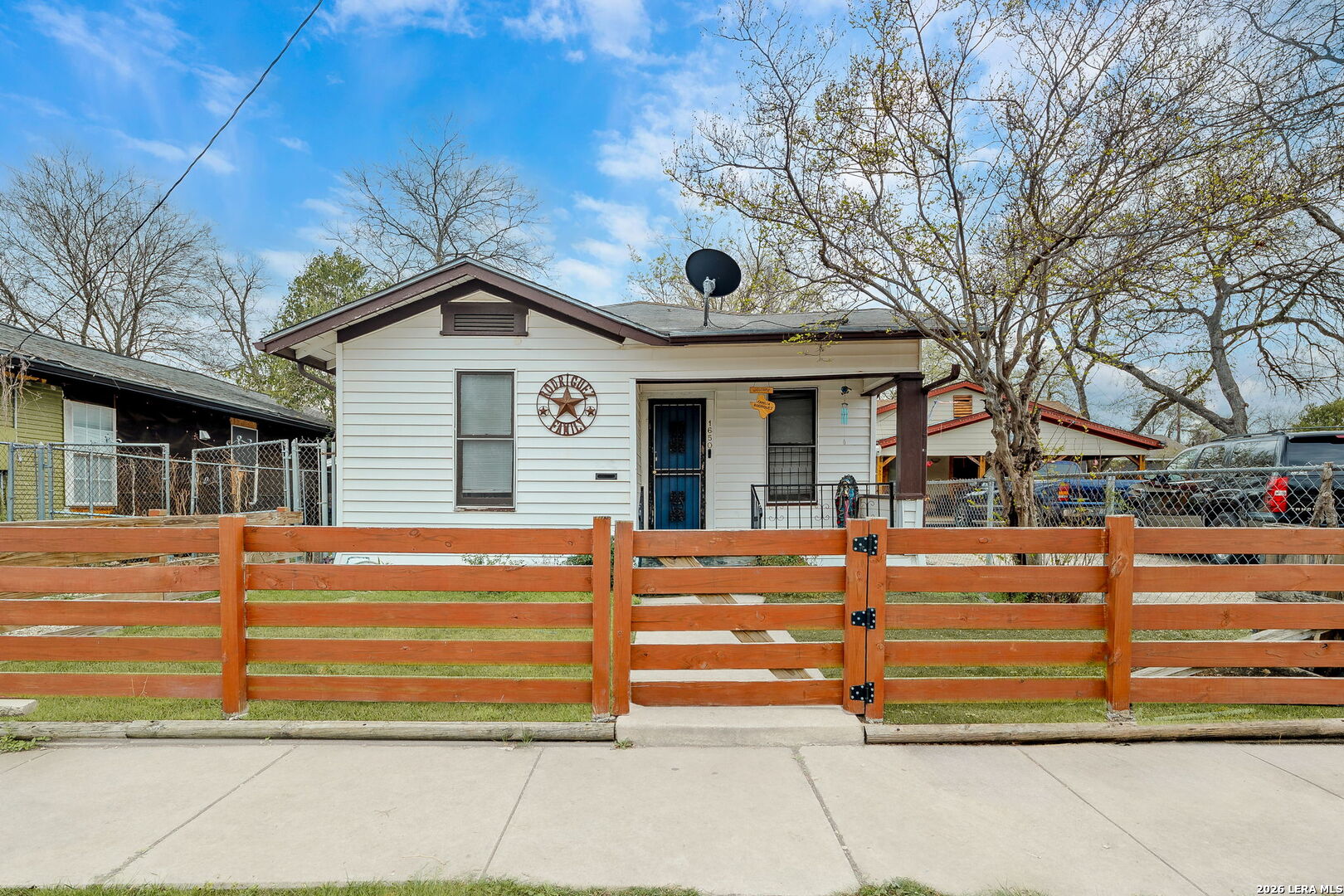 1650 W Laurel San Antonio TX 78201