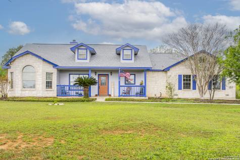 1919 County Road 357 La Vernia TX 78121