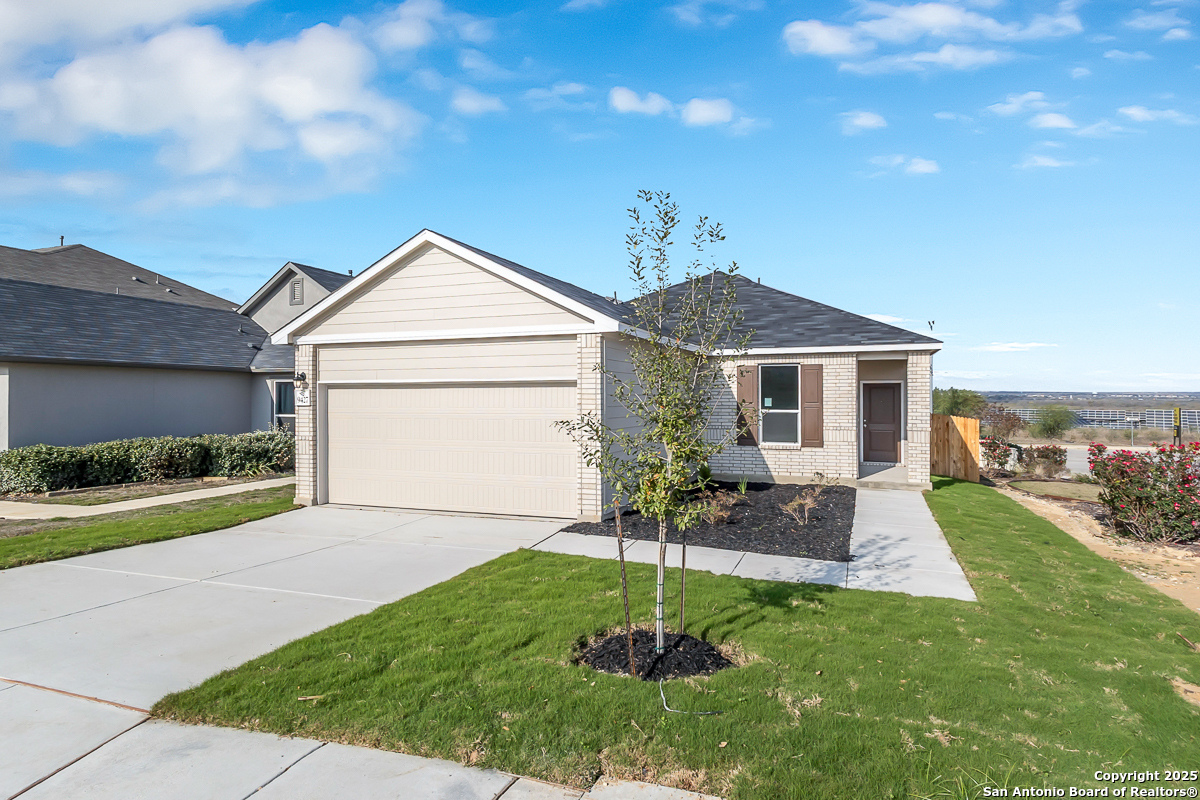 9427 Lochridge Pike Converse TX 78109