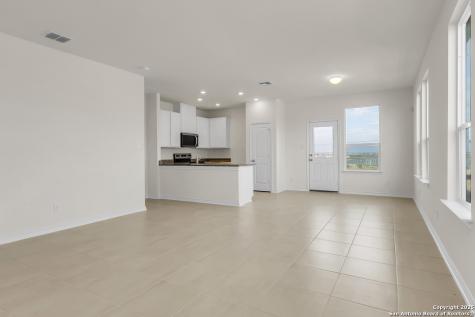 9427 Lochridge Pike Converse TX 78109