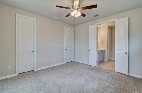 943 Creek Bed Drive New Braunfels TX 78130