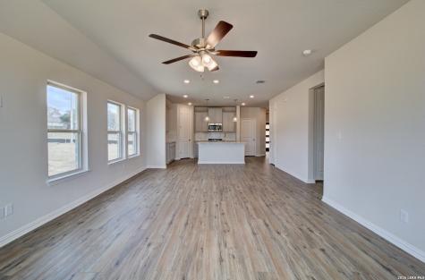 943 Creek Bed Drive New Braunfels TX 78130