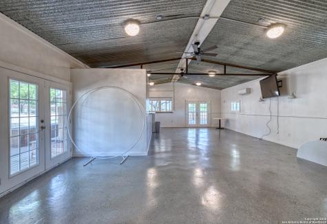 10581 Fm 2200 Yancey TX 78886