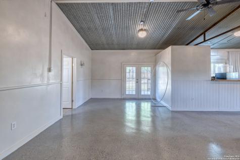 10581 Fm 2200 Yancey TX 78886