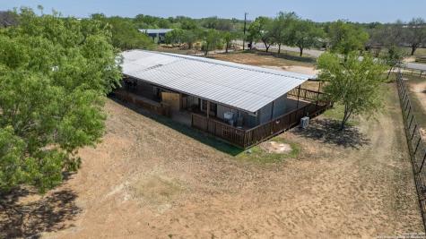 10581 Fm 2200 Yancey TX 78886