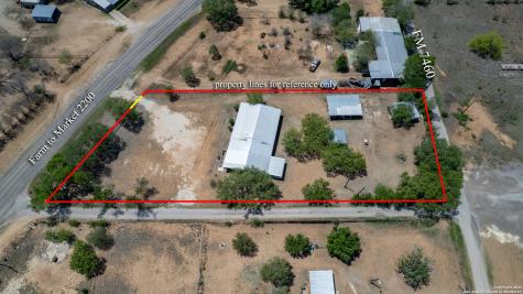 10581 Fm 2200 Yancey TX 78886