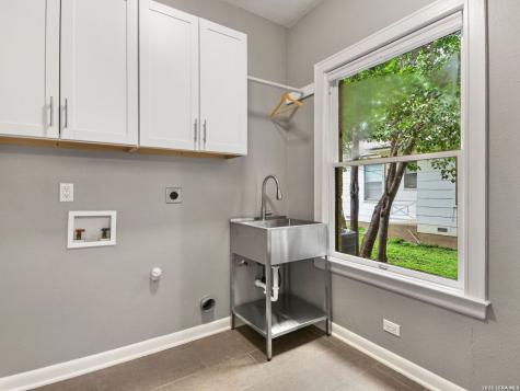 406 Paseo Encinal San Antonio TX 78212