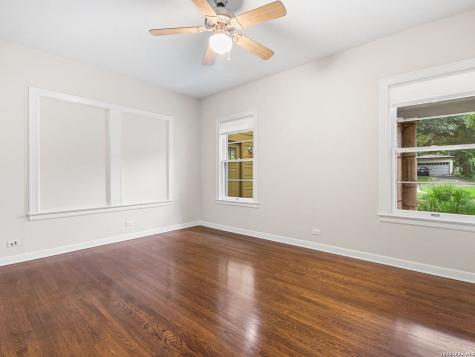 406 Paseo Encinal San Antonio TX 78212