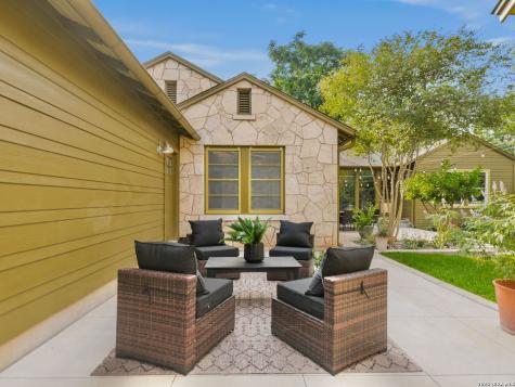 406 Paseo Encinal San Antonio TX 78212
