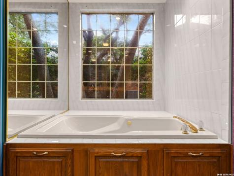 6 Inwood Manor San Antonio TX 78248