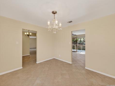 333 Secret Valley Drive Kerrville TX 78028