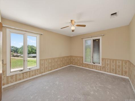 333 Secret Valley Drive Kerrville TX 78028