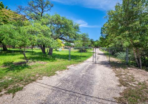 333 Secret Valley Drive Kerrville TX 78028