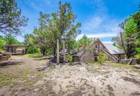 333 Secret Valley Drive Kerrville TX 78028