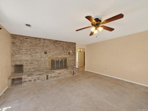 333 Secret Valley Drive Kerrville TX 78028