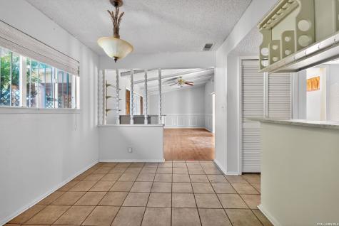 6615 Lake Cliff San Antonio TX 78244