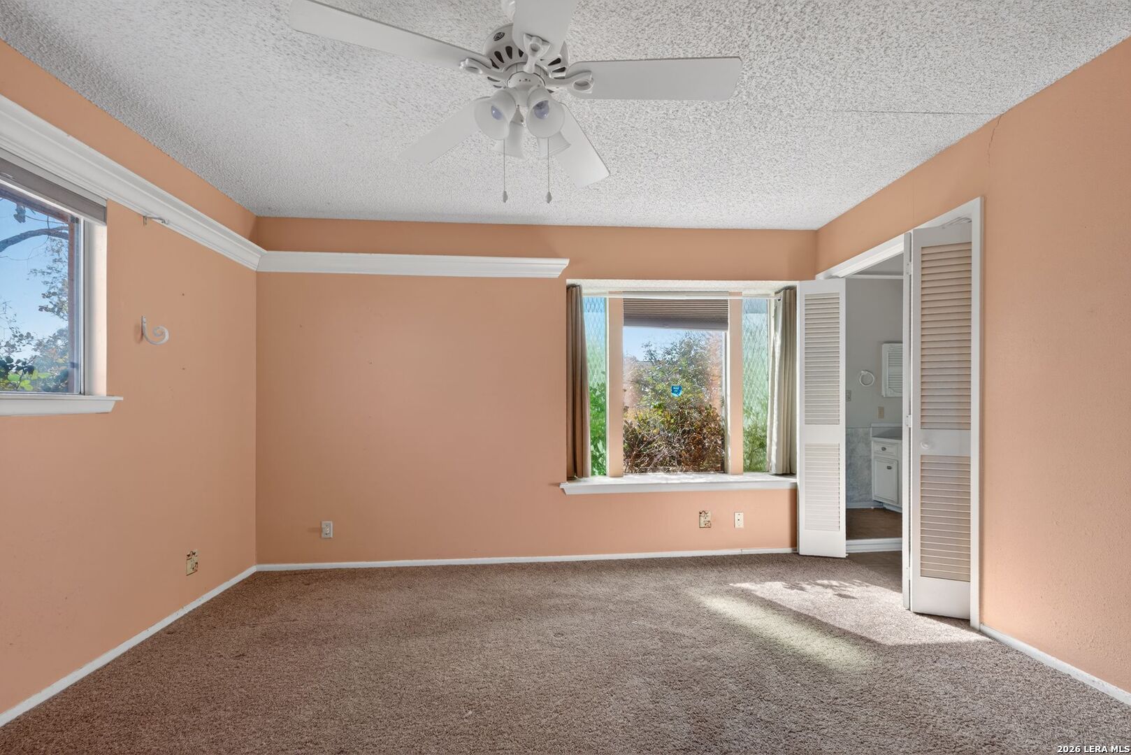 6615 Lake Cliff San Antonio TX 78244