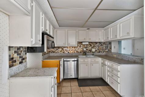 6615 Lake Cliff San Antonio TX 78244