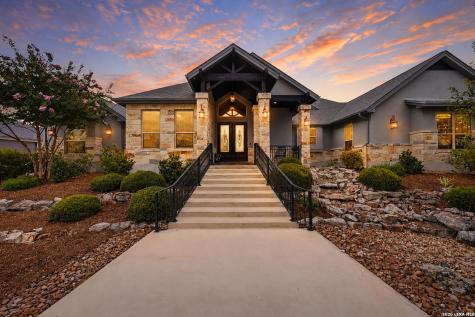 323 Curvatura New Braunfels TX 78132
