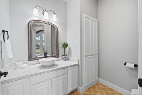 323 Curvatura New Braunfels TX 78132