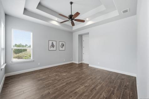 323 Curvatura New Braunfels TX 78132