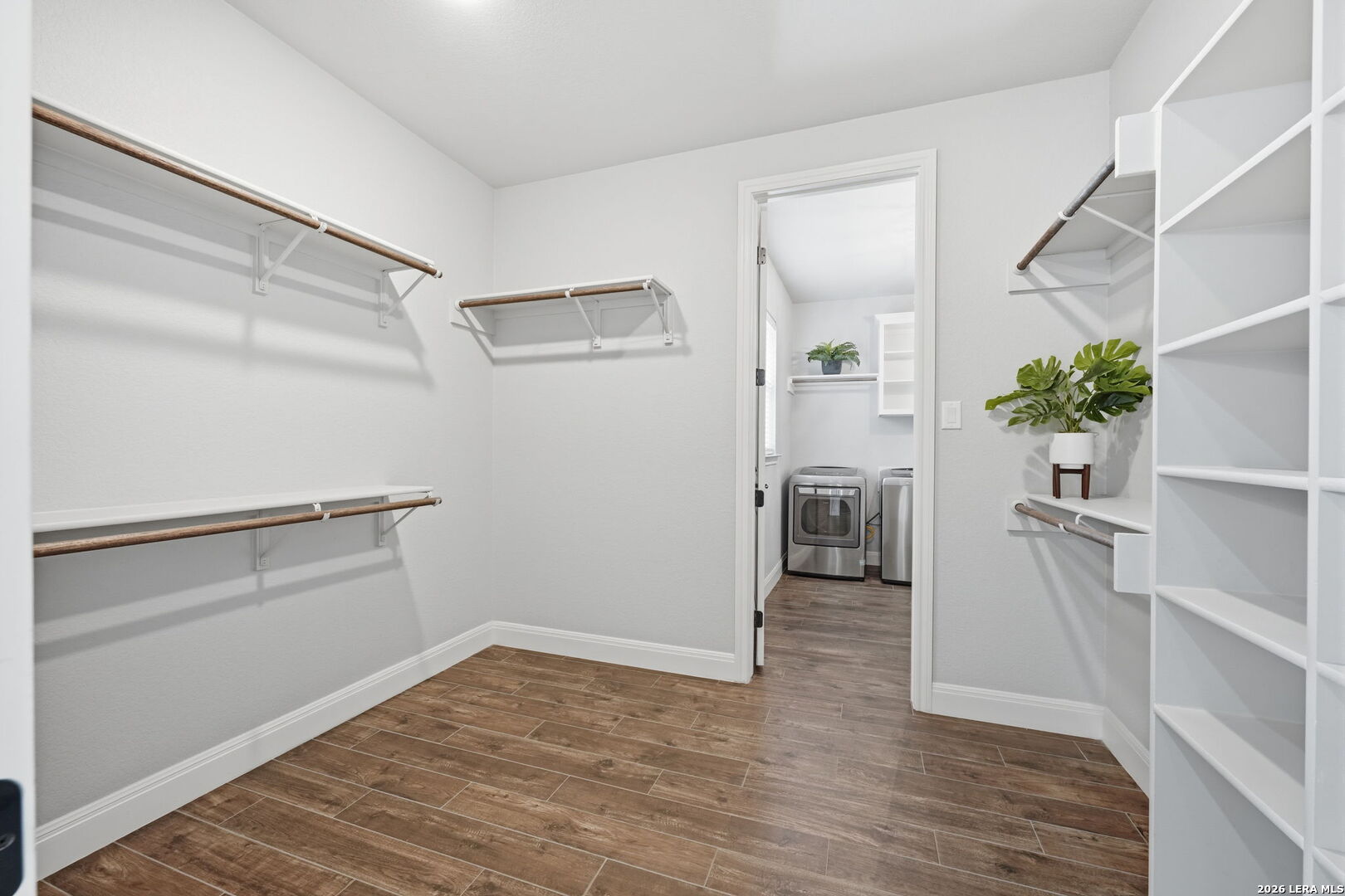 323 Curvatura New Braunfels TX 78132