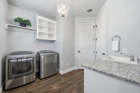 323 Curvatura New Braunfels TX 78132